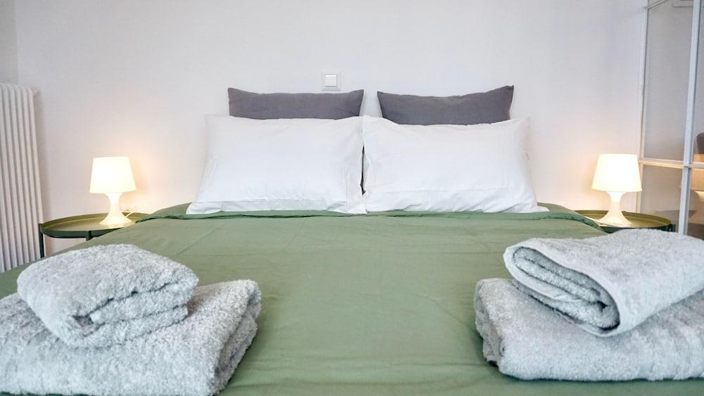 Warm & Cozy Studio In Athen